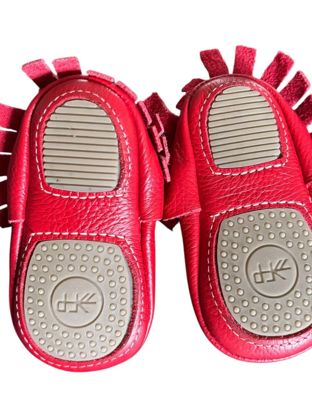 Freshly Picked Soft Sole Moccasins Shoes Sz 4 Red Pebbled Leather Moc Fringe